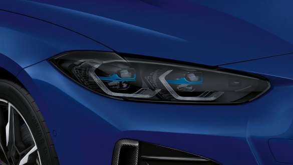 Фары М Shadow Line и лазерные фары BMW BMW i4 M50 G26 2021 Фары М Shadow Line и лазерные фары BMW BMW i4 M50 G26 2021 "Морозный Синий Портимау металлик" BMW Individual, фары крупным планом