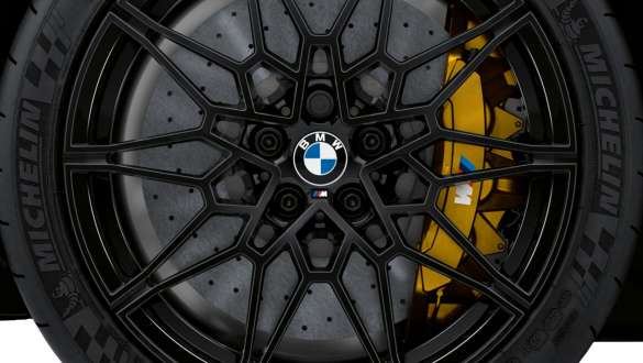 Карбоно-керамическая тормозная система M BMW M3 Competition G80 2020 BMW M3 Competition G80 2020, карбоно-керамическая тормозная система M крупным планом