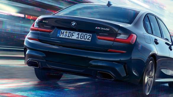 Дифференциал M Sport BMW M340i xDrive G20 2020 BMW M340i xDrive G20 2020 "Черный Сапфир металлик", дифференциал M Sport, вид сзади