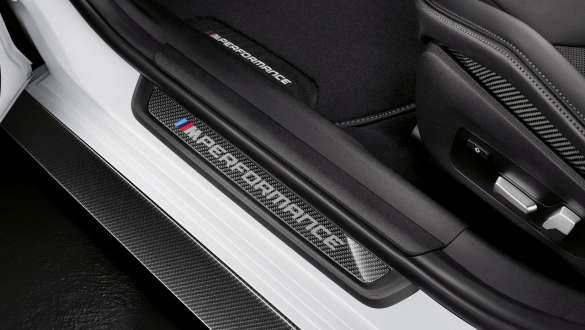 Накладки на пороги M Performance из карбона BMW M3 G80 2020 BMW M3 G80 2020, накладки на пороги M Performance из карбона крупным планом