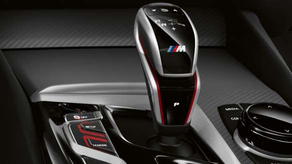 BMW M5 Competition с M Setup F90 LCI Facelift 2020, интерьер Рычаг селектора BMW M5 Competition с M Setup F90 LCI LCI Facelift 2020, интерьер