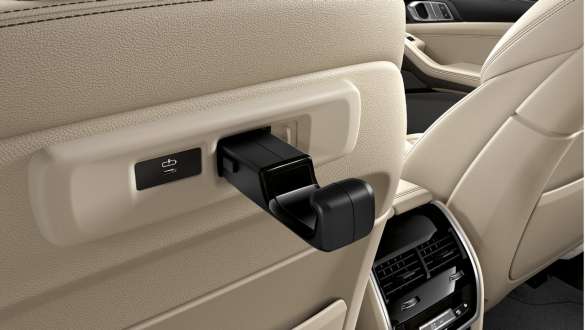 Универсальный крючок, система Travel & Comfort BMW X5 G05 2018 Универсальный крючок, система Travel & Comfort BMW X5 G05 2018, интерьер