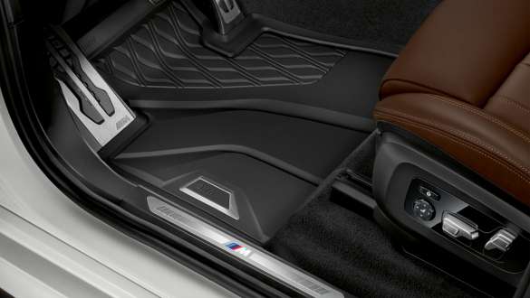 Всепогодные напольные коврики BMW X5 G05 2018 Всепогодные напольные коврики BMW X5 G05 2018, интерьер