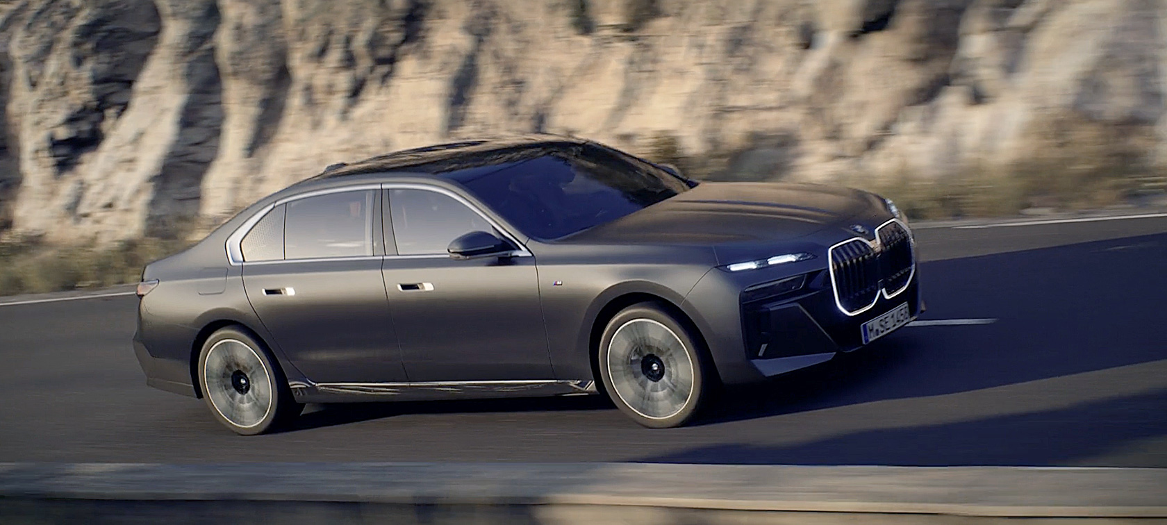 BMW 7 Серии Седан G70 ICE 740i пакет M Sports Динамические характеристики BMW 7 Серии Седан G70 ICE 740i пакет M Sports