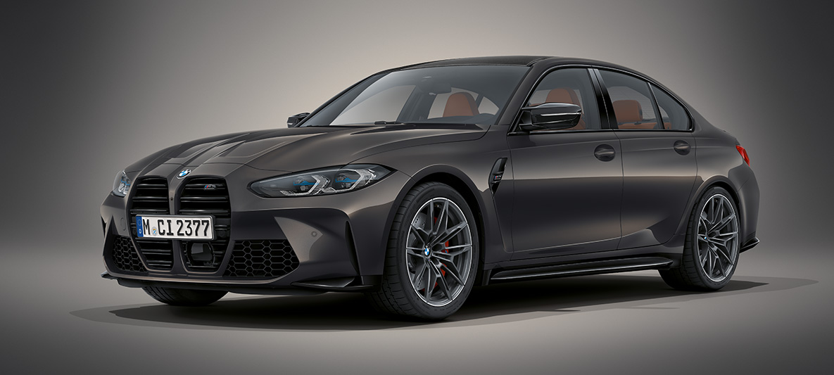 BMW M3 G80 2020 "BMW Individual Серый Дравит металлик" BMW M3 G80 2020 "BMW Individual Серый Дравит металлик", вид спереди в три четверти в статике
