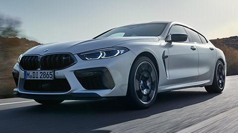 BMW M Серии BMW M8 Gran Coupé F93 вид сбоку в три четверти, в статике