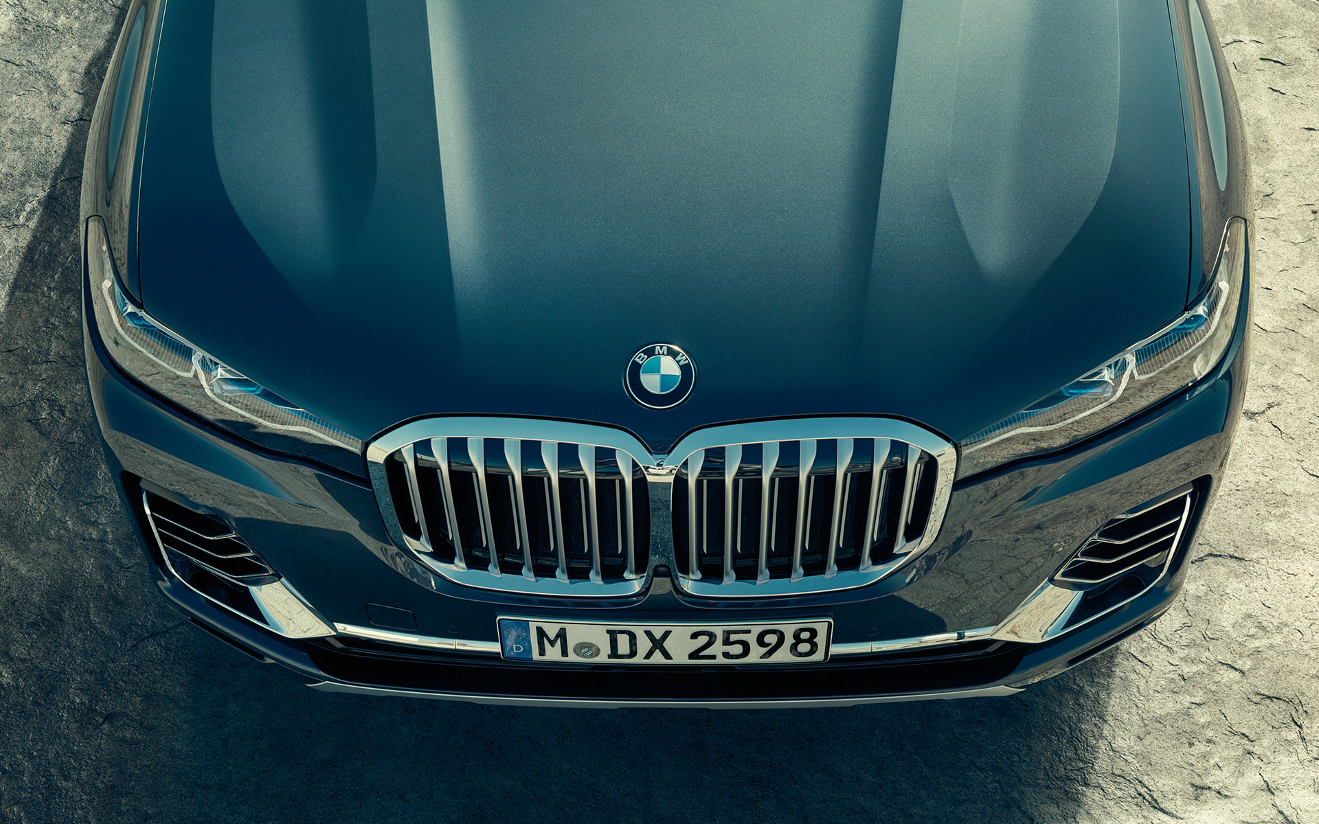 BMW X7 G07 2019, решетка радиатора BMW, вид сверху BMW X7 G07 2019, решетка радиатора BMW, вид сверху