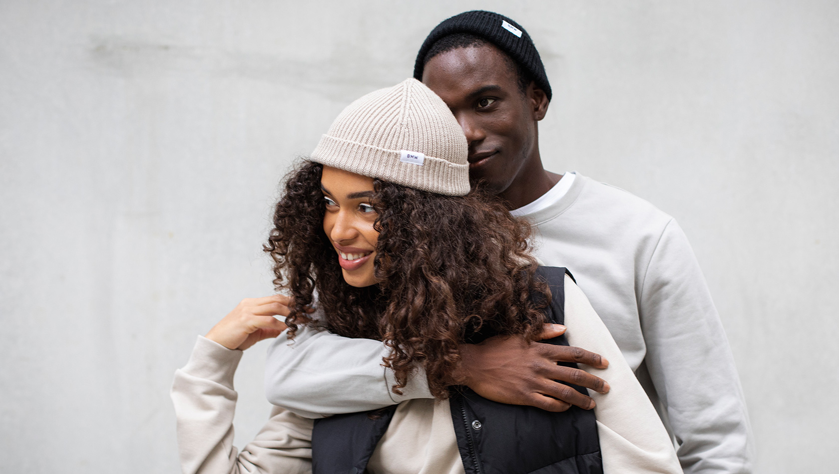 Каталог BMW Lifestyle 2023 Шапка BMW Beanie Каталог BMW Lifestyle Шапка BMW Beanie