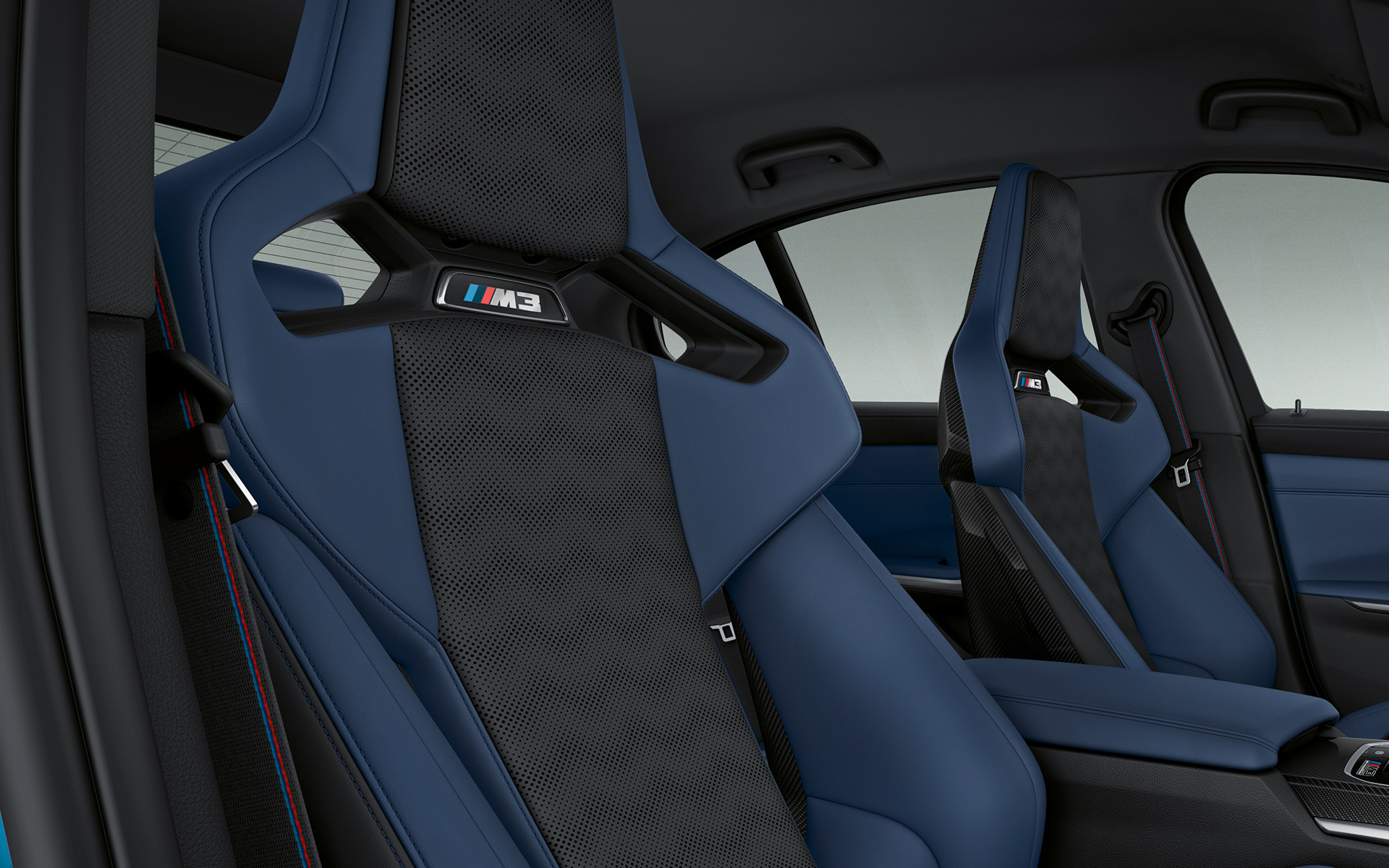 BMW Individual полная обивка мелкозернистой кожей Merino "Синий Фьорд"/"Черный" BMW Individual полная обивка мелкозернистой кожей Merino "Синий Фьорд"/"Черный"