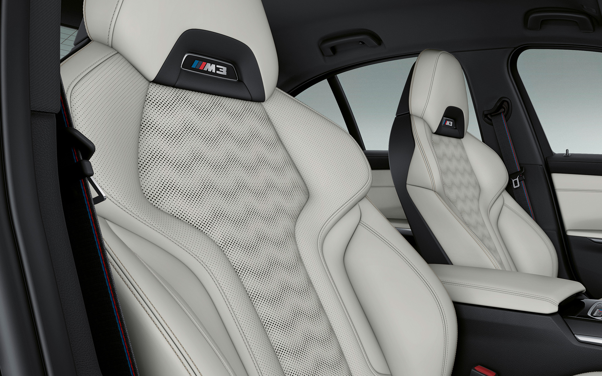 BMW Individual полная обивка мелкозернистой кожей Merino "Слоновая Кость" BMW Individual полная обивка мелкозернистой кожей Merino "Слоновая Кость"